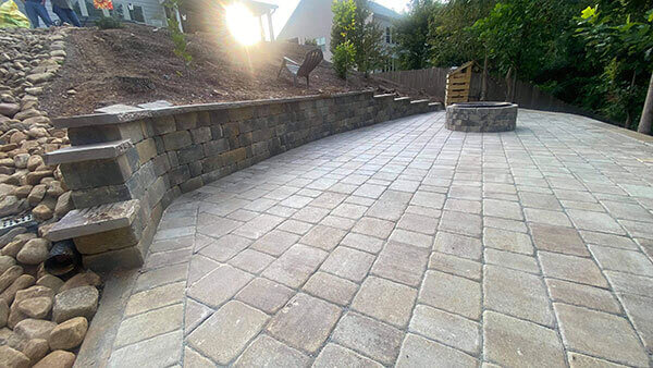 Retaining wall